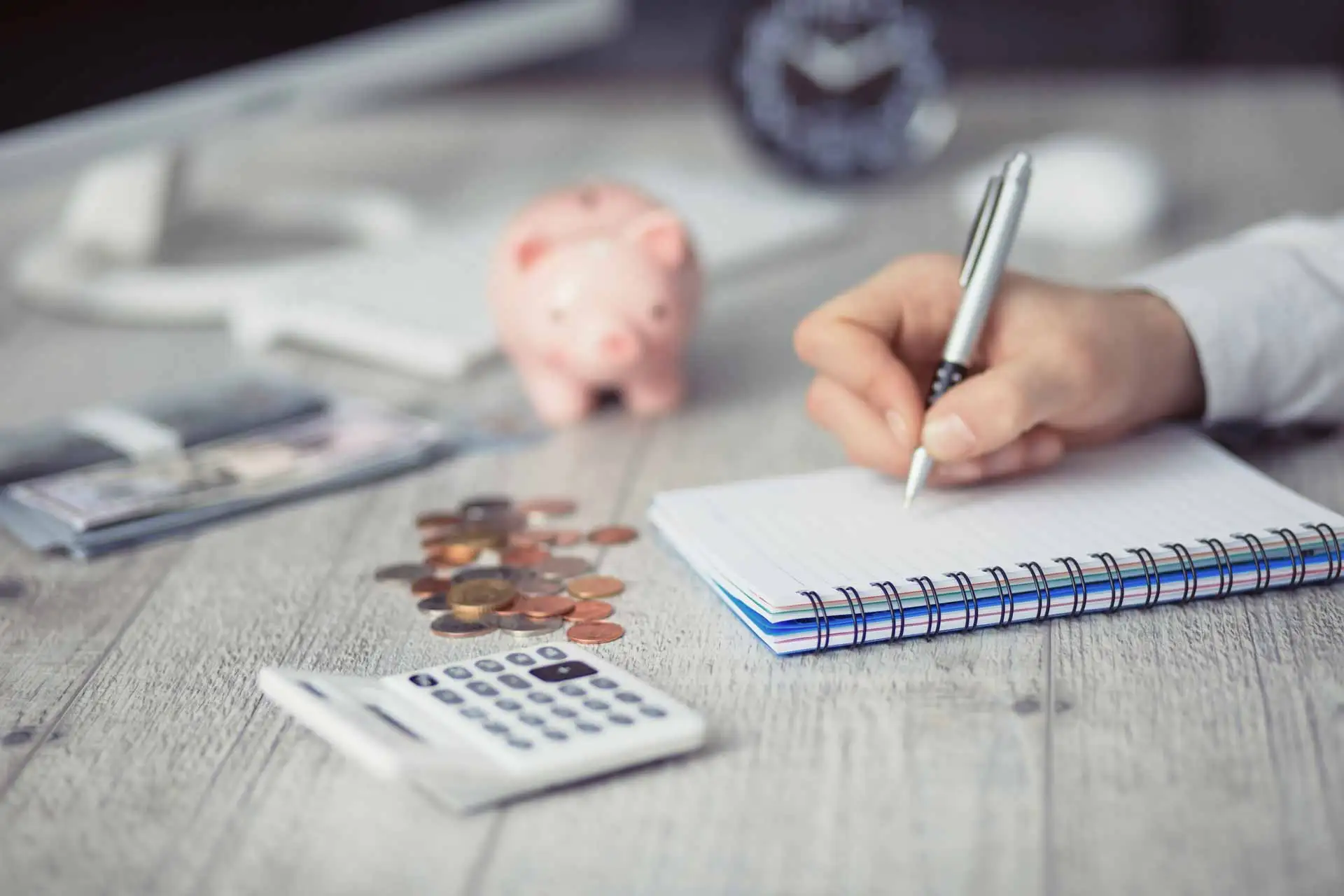 Balancing Innovation and Regulation: Financial Planning in Emerging Markets